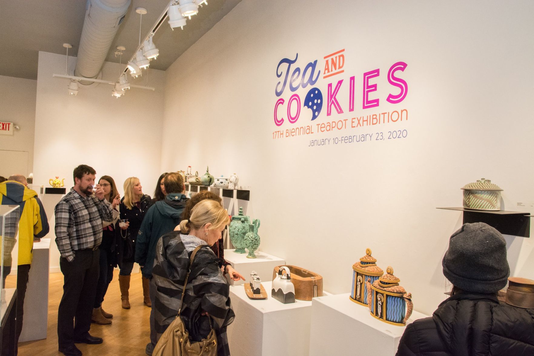 011020-Craft-Alliance-Teapot-Exhibiti-45-.JPG